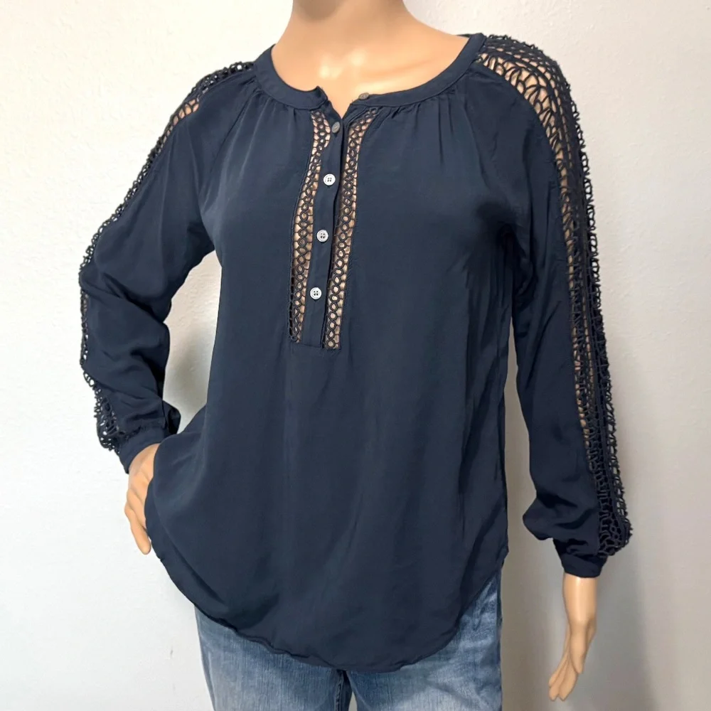 LOFT Women’s Top (Size XS) - Picture 2 of 10